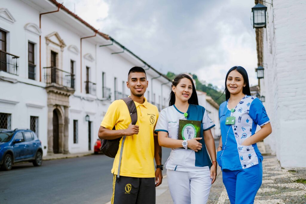 programas academicos fundaplan educacion fisica auxiliar en enfermeria auxiliar en salud oral popayan educacion tecnica